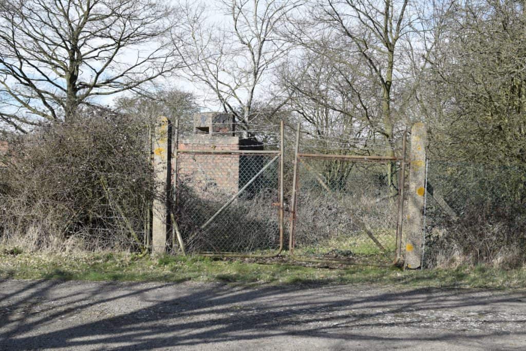 A later addition to the site was this gas decontamination building, added during the sites use in WW2 as a Z-battery.